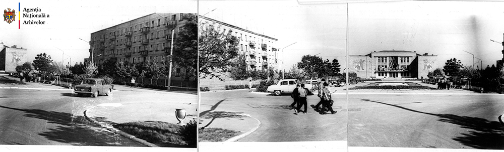 Vedere a pieţei principale a or. Tighina din anul 1969. ANA, fototeca, c. a. 54526.